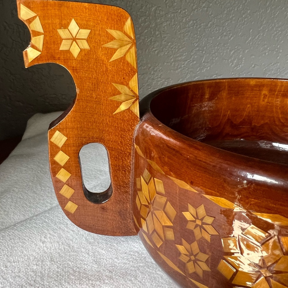 Vintage wooden folk art bowl - Picture 8 of 11